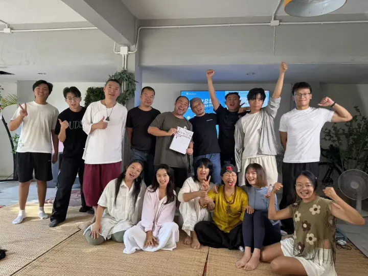 CMI 社区过往照片 037，横向画面