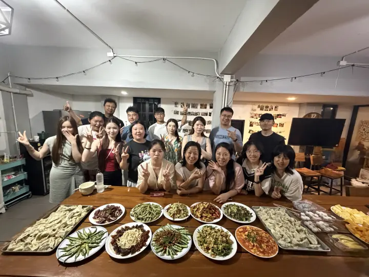 CMI 社区过往照片 051，横向画面
