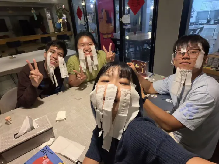 CMI 社区过往照片 108，横向画面