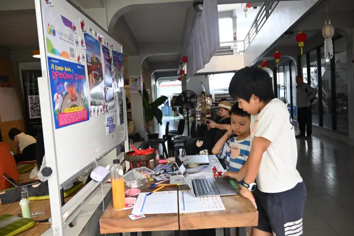 CMI 社区过往照片 129，横向画面