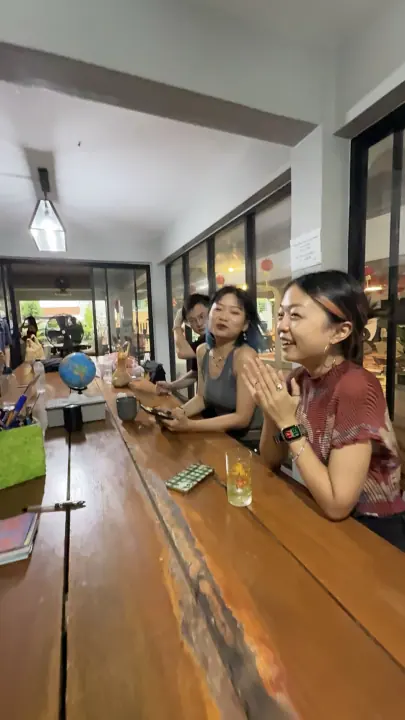 CMI 社区过往照片 151，纵向画面