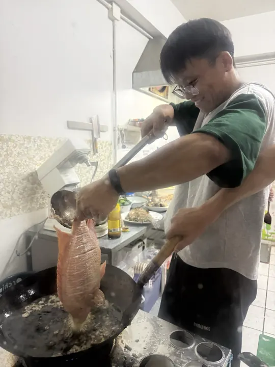 CMI 社区过往照片 157，纵向画面