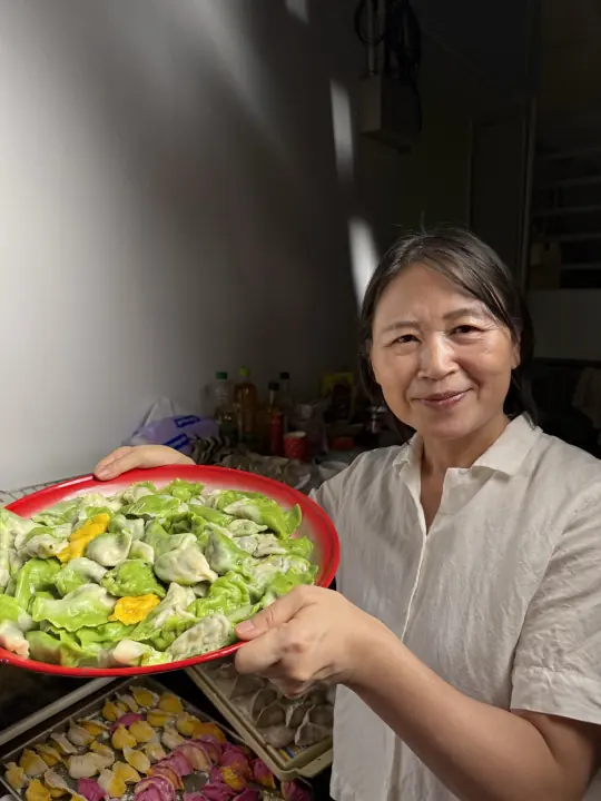 CMI 社区过往照片 158，纵向画面