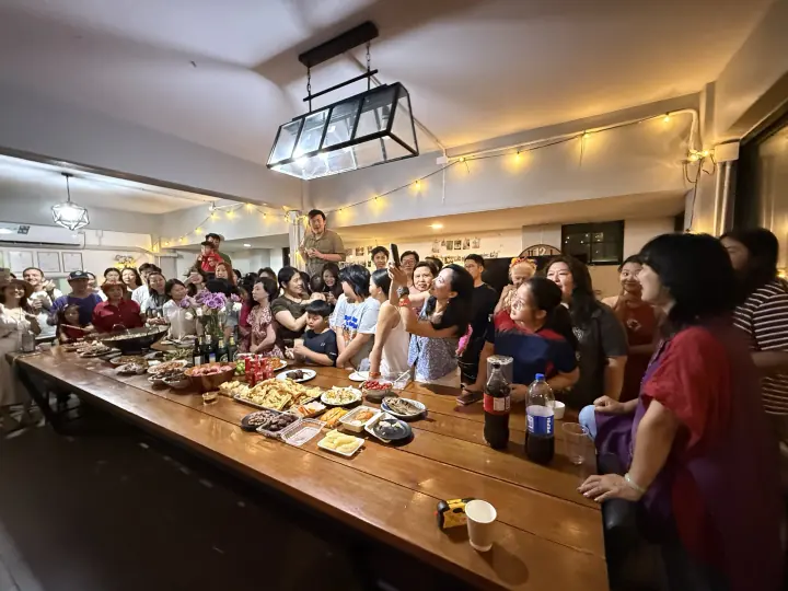 CMI 社区过往照片 163，横向画面