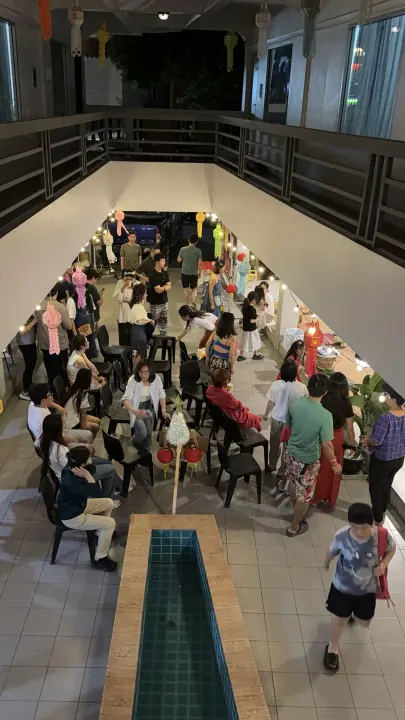 CMI 社区过往照片 171，纵向画面