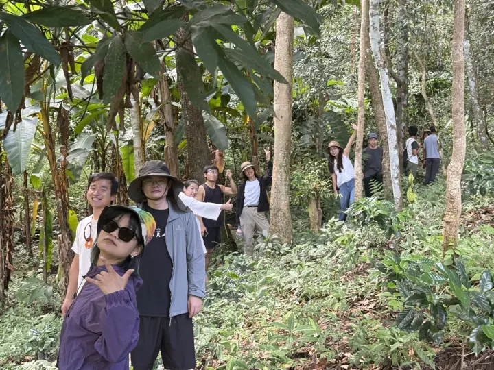 CMI 社区过往照片 200，横向画面