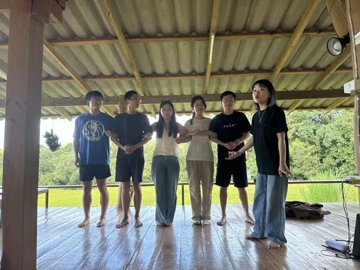 CMI 社区过往照片 205，横向画面
