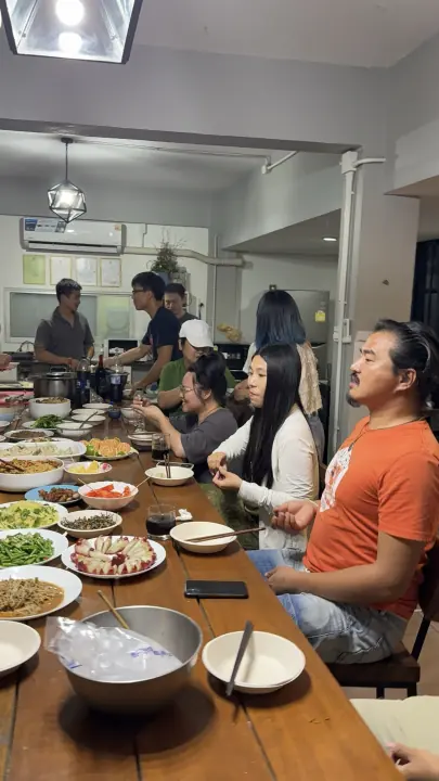 CMI 社区过往照片 231，纵向画面