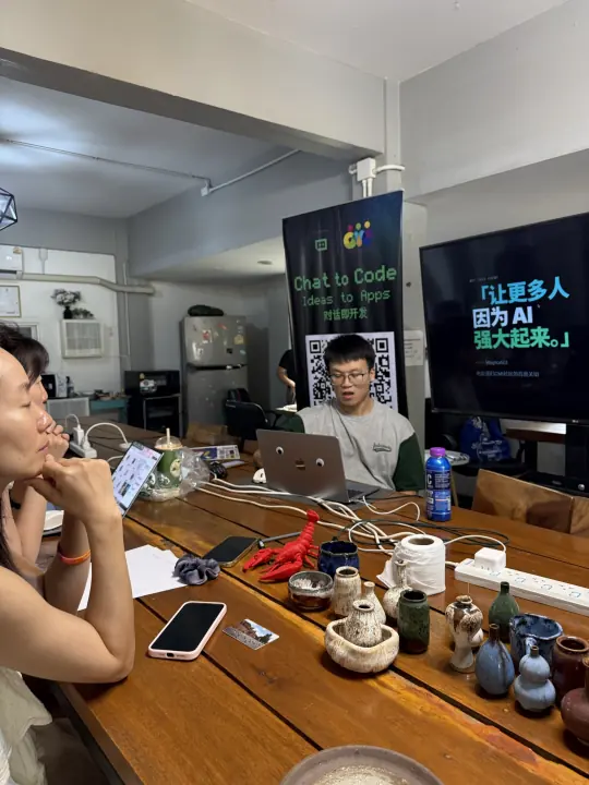 CMI 社区过往照片 247，纵向画面