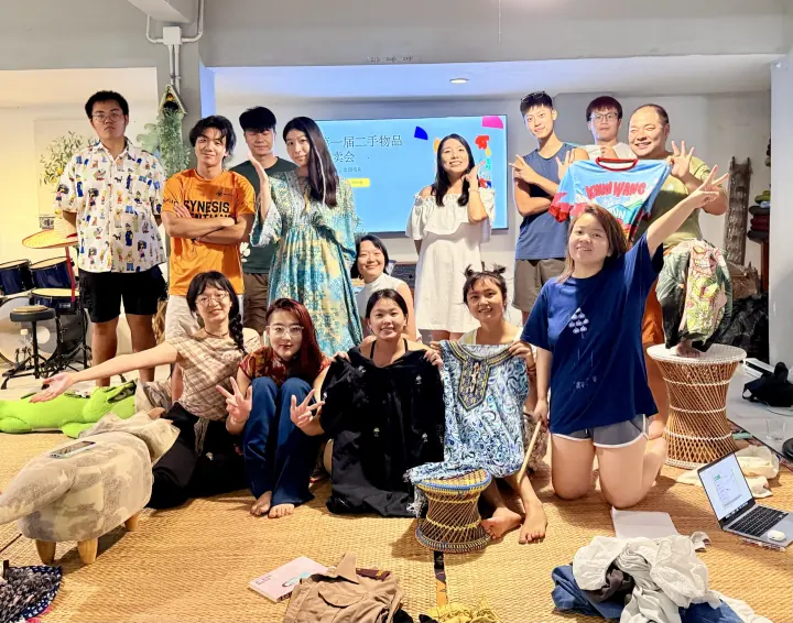 CMI 社区过往照片 285，横向画面