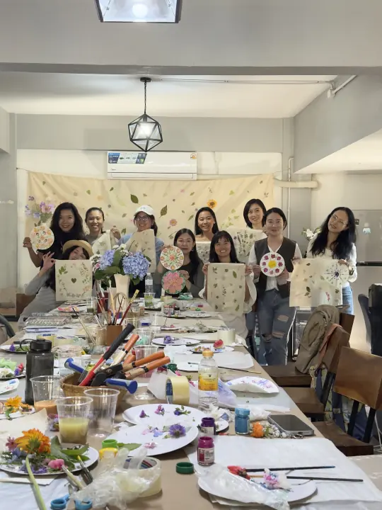CMI 社区过往照片 287，纵向画面