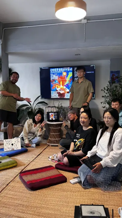 CMI 社区过往照片 297，纵向画面