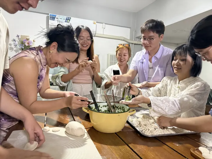 CMI 社区过往照片 323，横向画面
