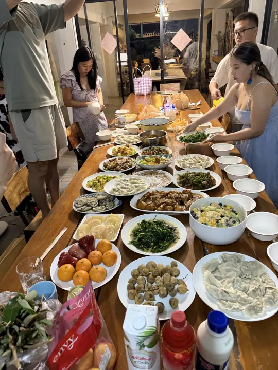 CMI 社区过往照片 341，纵向画面