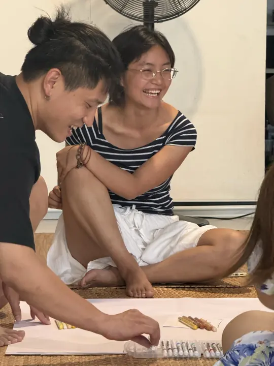 CMI 社区过往照片 353，纵向画面