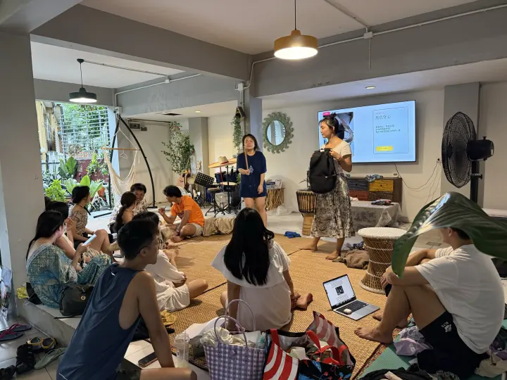 CMI 社区过往照片 374，横向画面