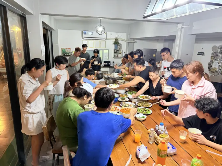 CMI 社区过往照片 387，横向画面