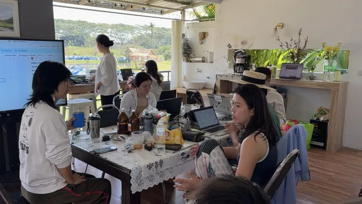 CMI 社区过往照片 430，横向画面