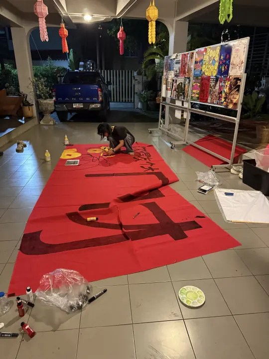 CMI 社区过往照片 502，纵向画面
